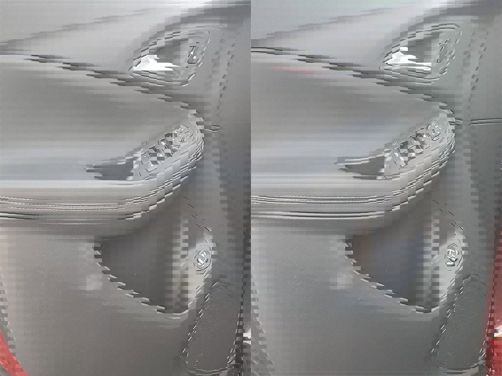 Certified 2024 Buick Encore GX Sport Touring image 21