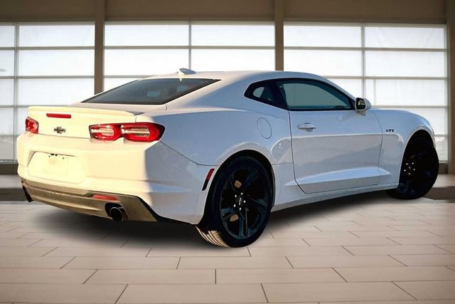 Used 2021 Chevrolet Camaro LT image 2