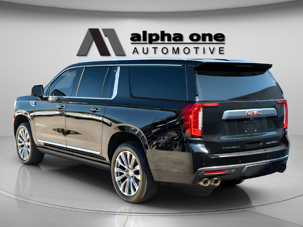 Used 2024 GMC Yukon XL Denali w/ Denali Reserve Package RWD image 10