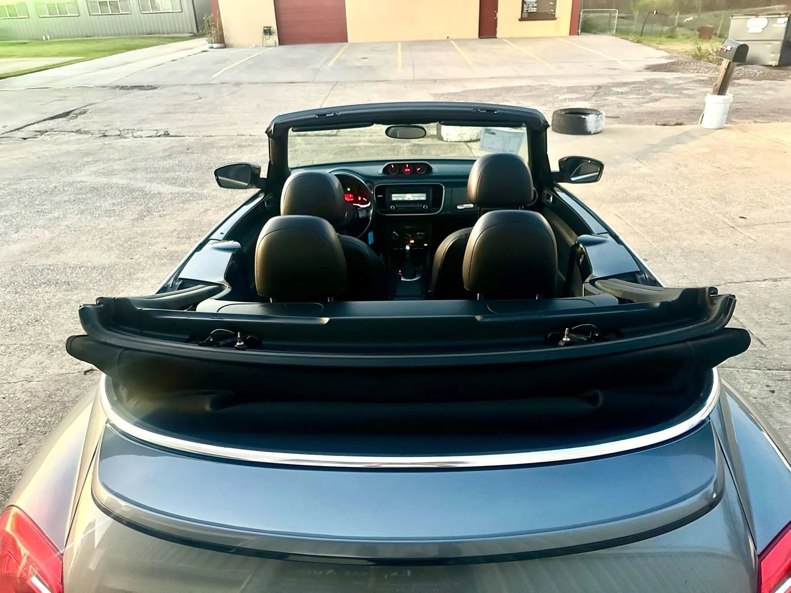 Used 2013 Volkswagen Beetle 2.0T image 17