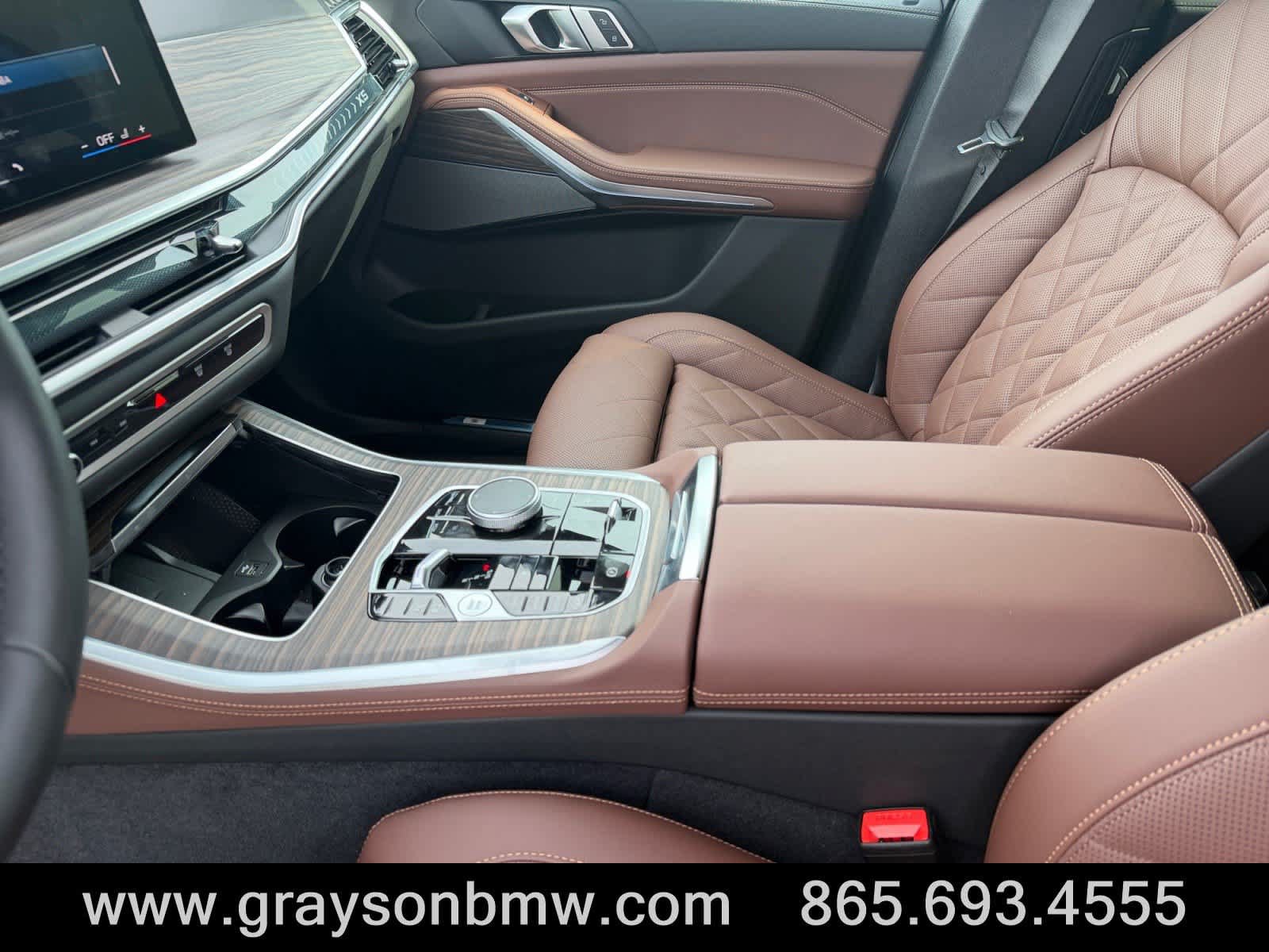 Used 2026 BMW X5 xDrive50e w/ M Sport Package AWD/4WD image 12