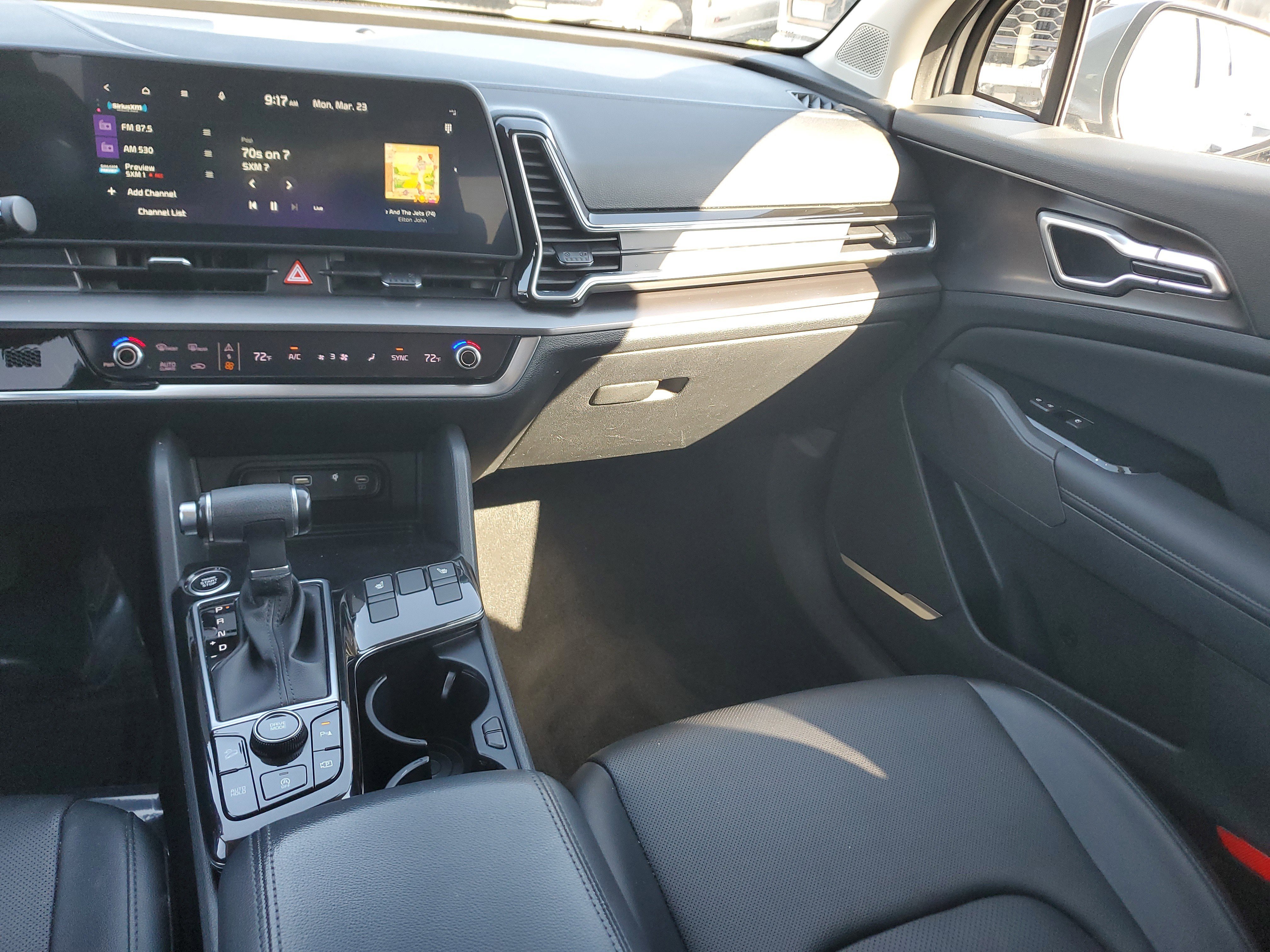 Used 2023 Kia Sportage EX image 18