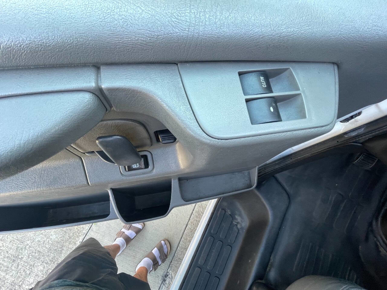 Used 2015 Chevrolet Express 2500 image 12