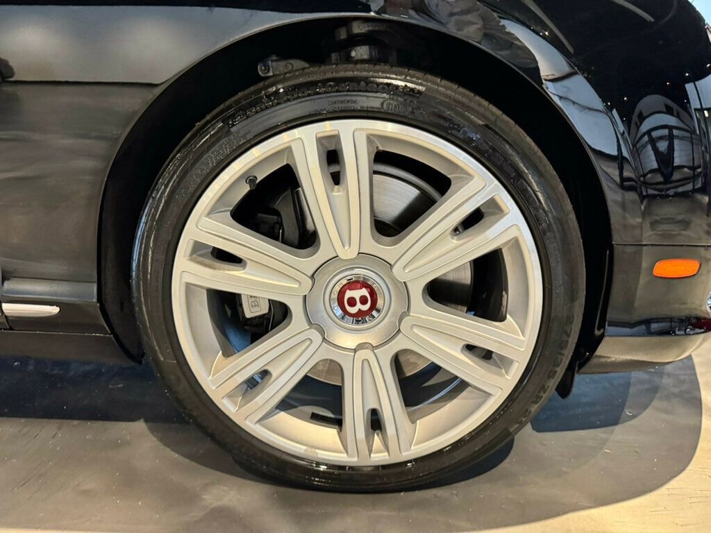Used 2015 Bentley Continental GT image 24