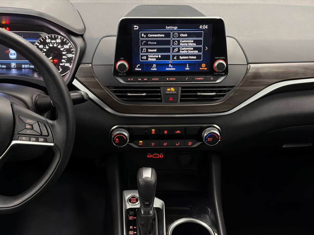 Used 2024 Nissan Altima 2.5 SV image 16