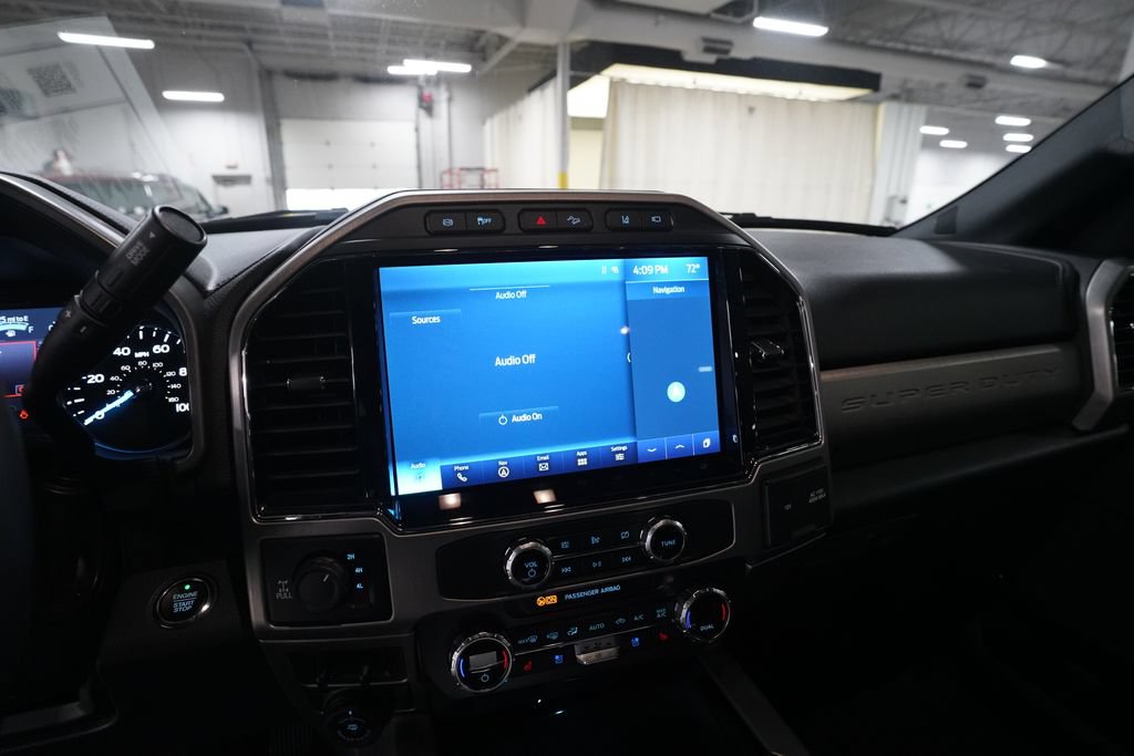 Used 2022 Ford F350 Platinum w/ FX4 Off-Road Package AWD/4WD image 6