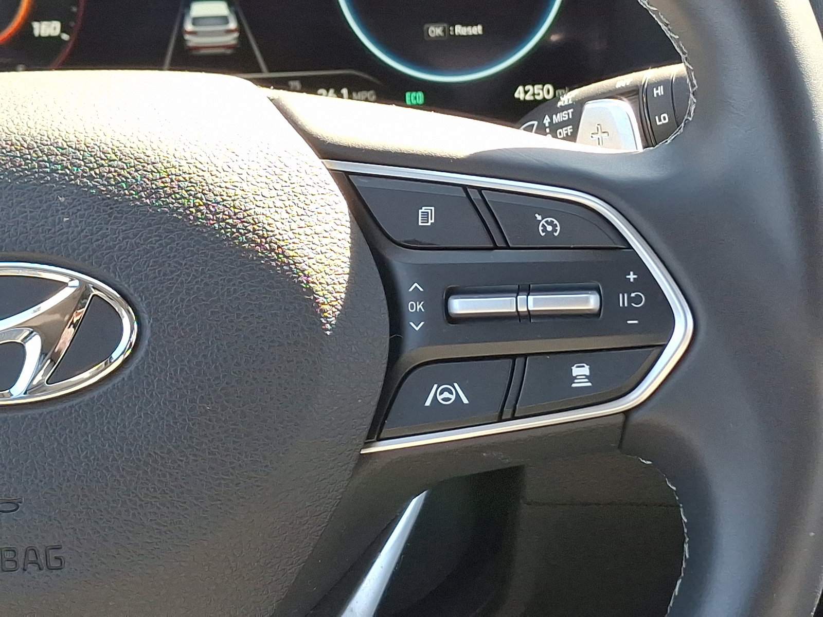 Used 2023 Hyundai Santa Fe SEL Convenience image 22