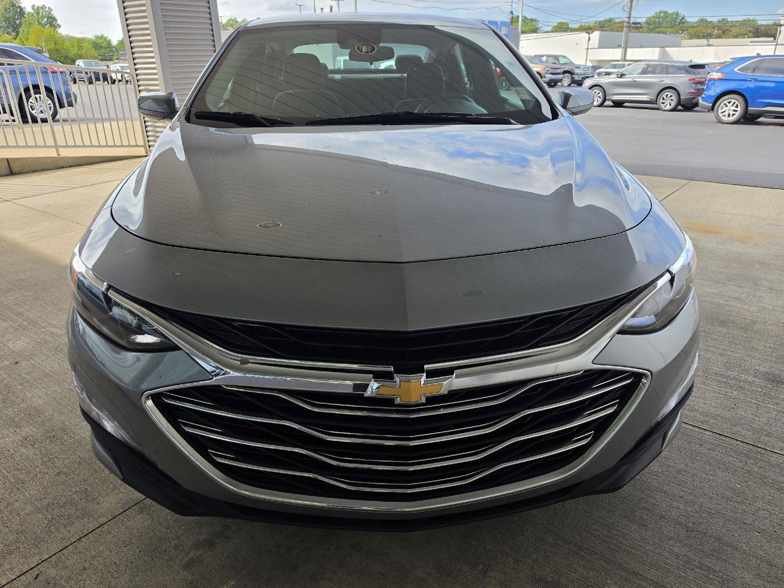 Used 2025 Chevrolet Malibu LT FWD image 5