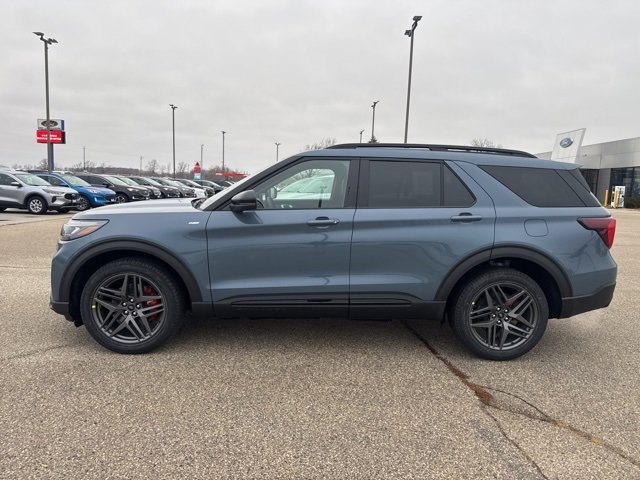 New 2026 Ford Explorer ST-Line w/ ST-Line Street Pack image 8