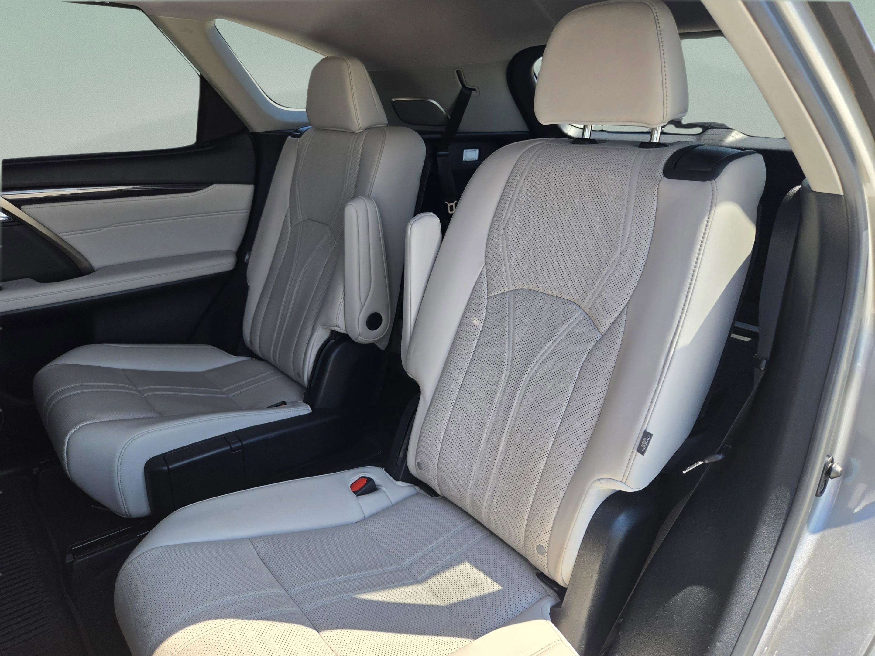 Certified 2021 Lexus RX 350L Luxury w/ Accessory Package FWD image 18