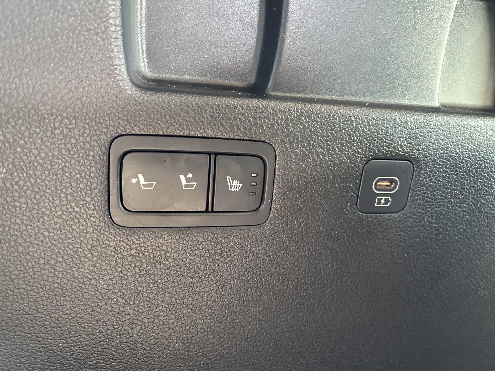 Used 2023 Hyundai Palisade Calligraphy image 19