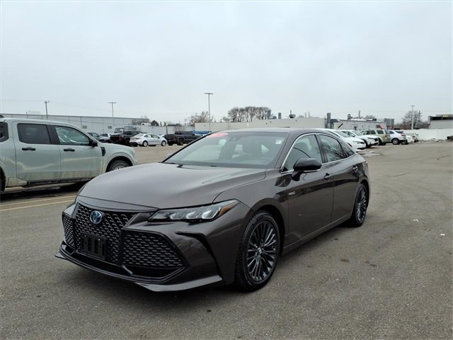 Certified 2019 Toyota Avalon XSE image 3