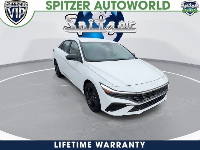 New 2026 Hyundai Elantra Sport FWD image 3