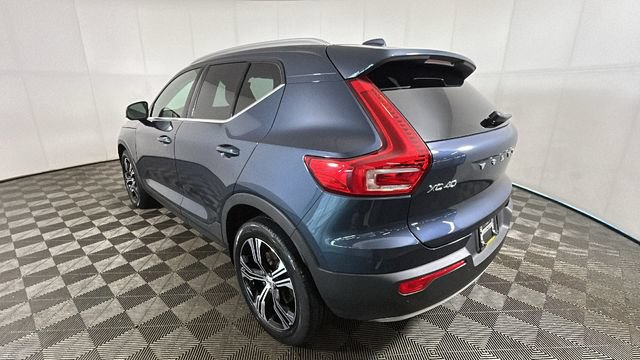 Used 2021 Volvo XC40 T5 Inscription w/ Climate Package AWD/4WD image 4