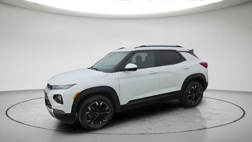 Used 2023 Chevrolet TrailBlazer LT AWD/4WD image 12