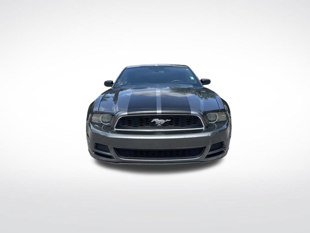 Used 2013 Ford Mustang Coupe RWD image 3