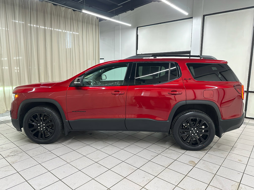 Certified 2023 GMC Acadia SLE w/ Driver Convenience Package image 9