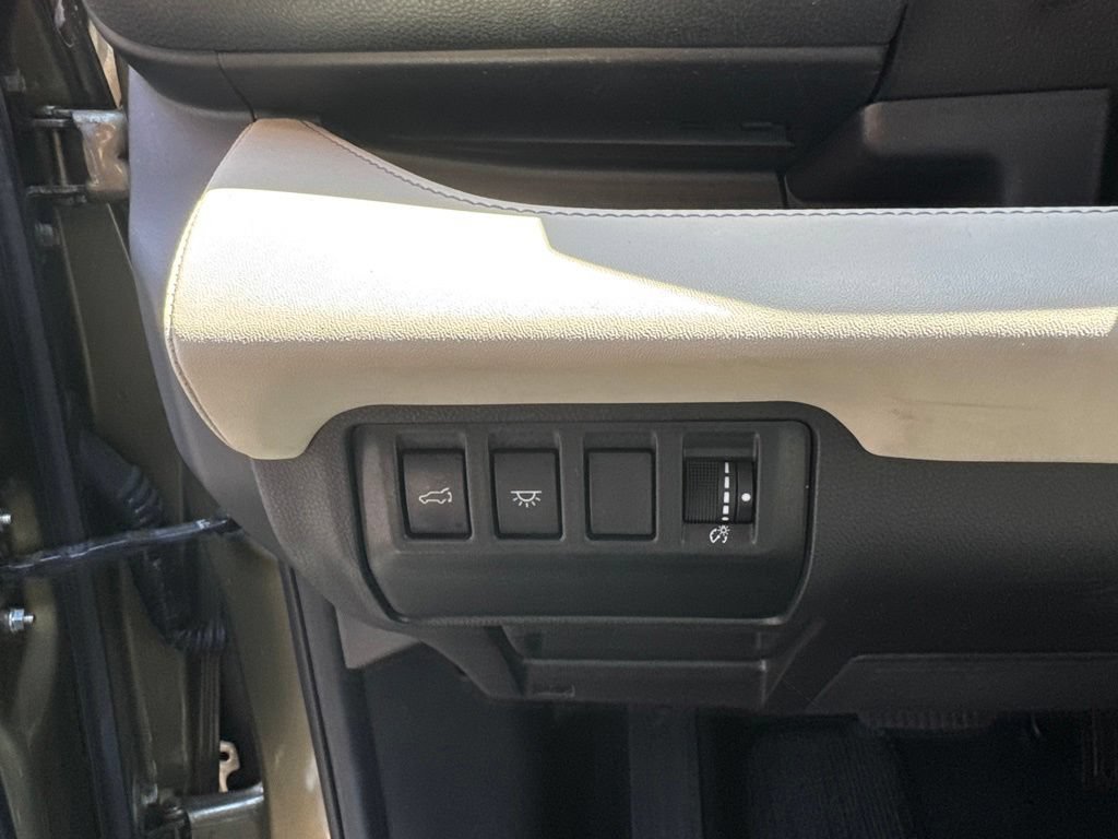 Used 2023 Subaru Ascent Limited w/ Technology Package AWD/4WD image 22