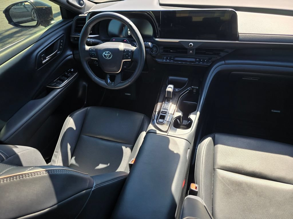 Used 2024 Toyota Crown Platinum AWD/4WD image 15