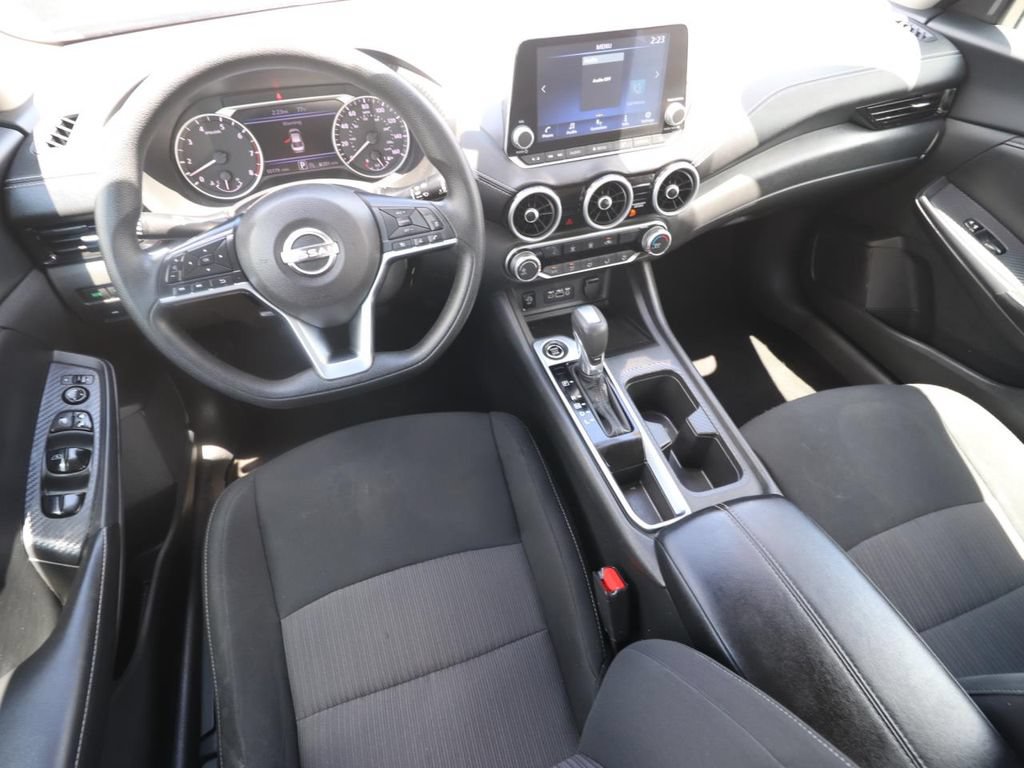 Used 2024 Nissan Sentra SV FWD image 6