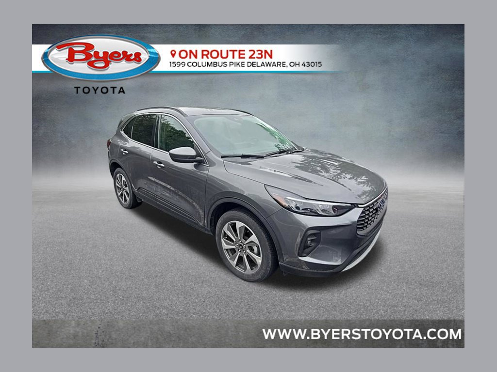 Used 2025 Ford Escape Platinum AWD/4WD image 1