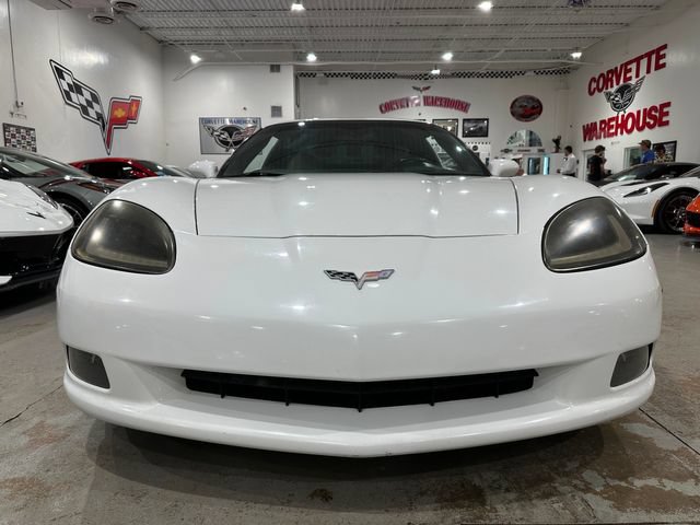 Used 2005 Chevrolet Corvette Coupe w/ Preferred Equipment Group RWD image 31