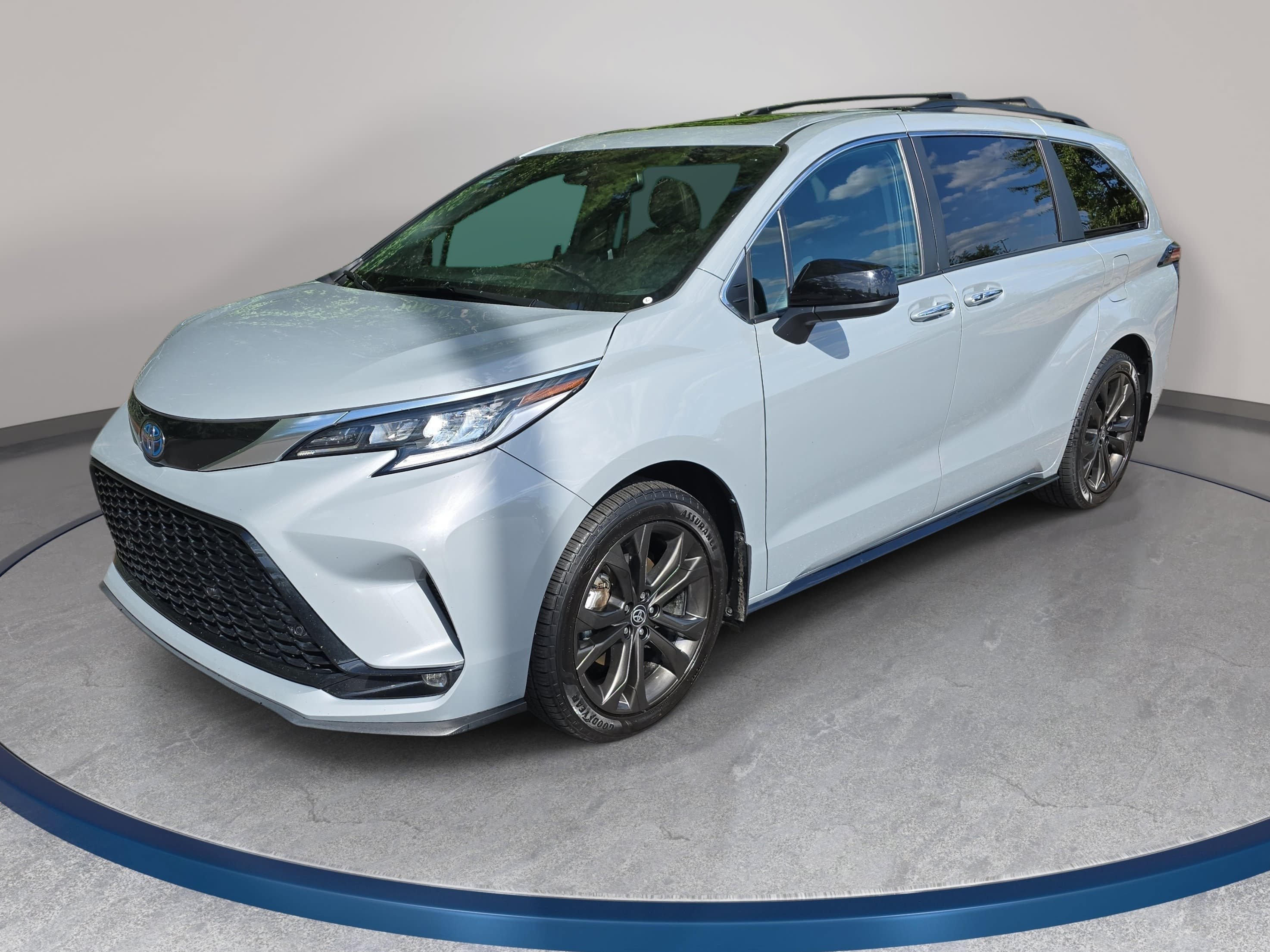 Used 2024 Toyota Sienna XSE