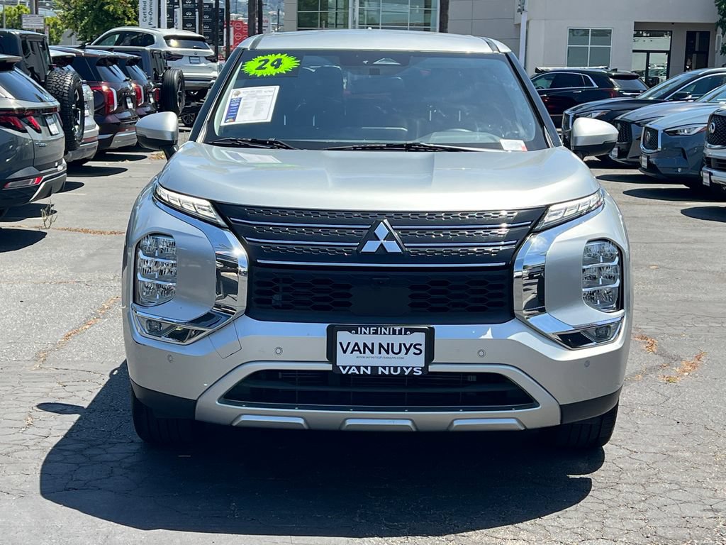 Used 2024 Mitsubishi Outlander SE FWD image 12