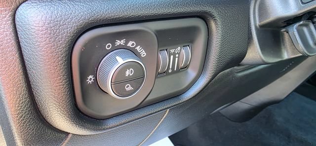 Used 2026 RAM 2500 Laramie AWD/4WD image 18
