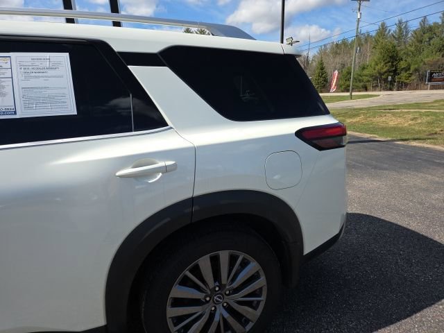 Used 2023 Nissan Pathfinder SL image 41
