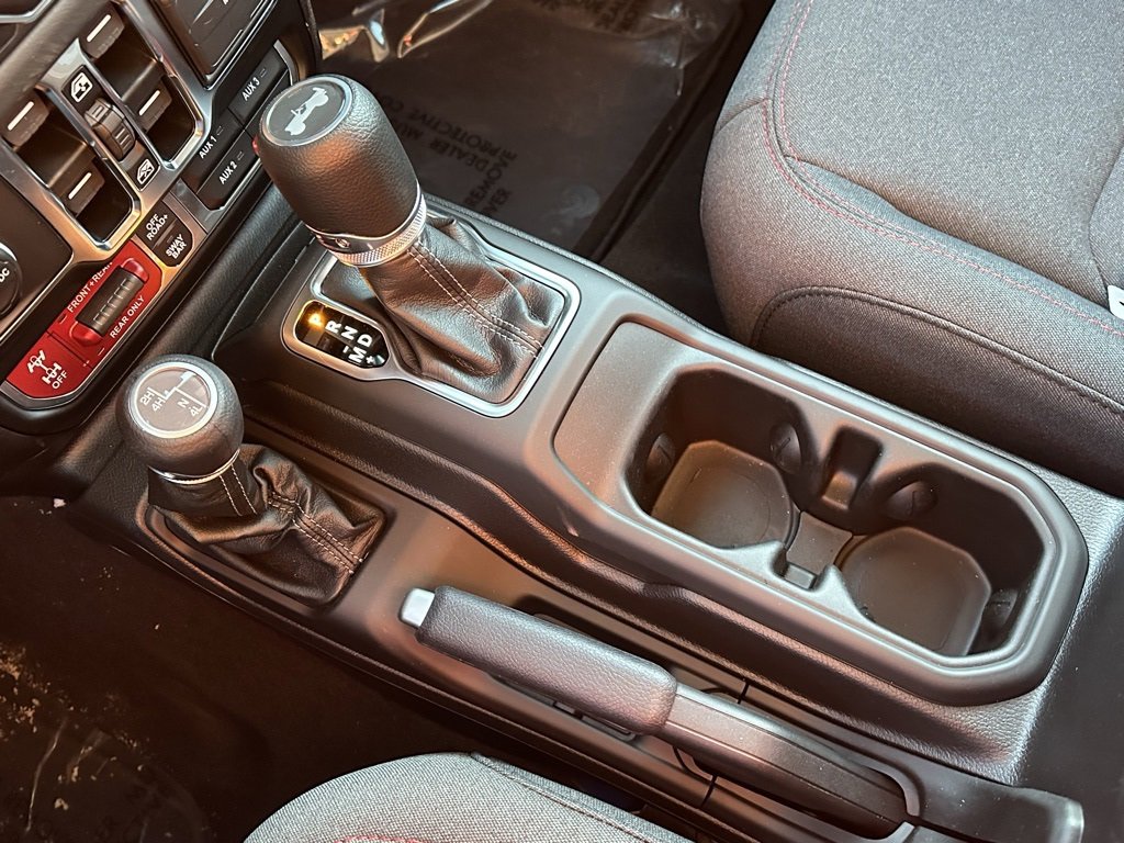 New 2025 Jeep Wrangler Unlimited Rubicon image 26