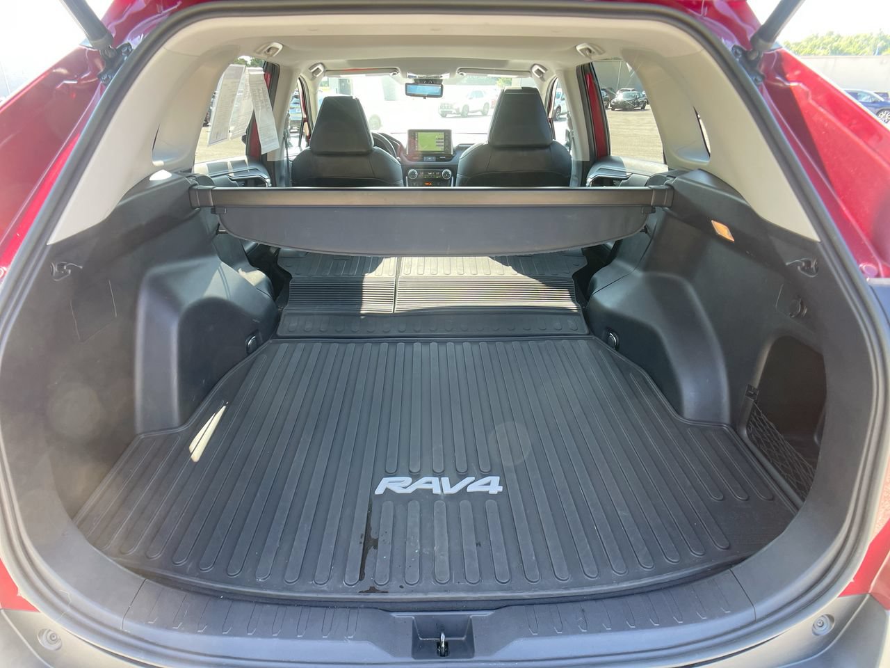 Used 2019 Toyota RAV4 Limited AWD/4WD image 27
