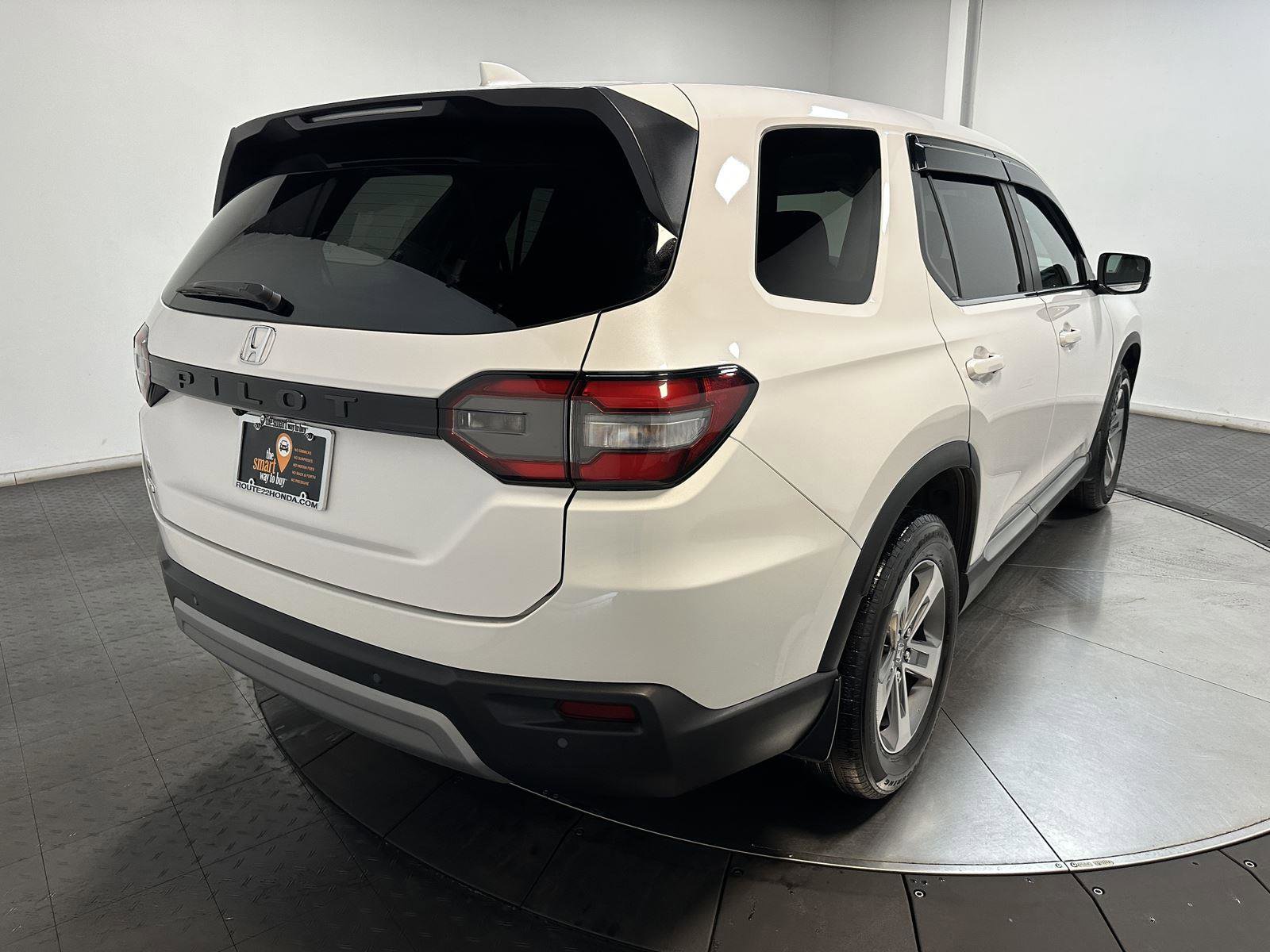 Certified 2024 Honda Pilot EX-L image 13