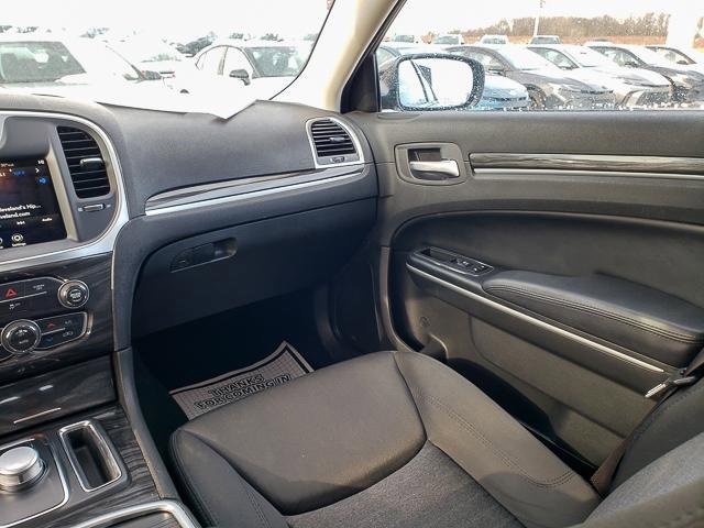 Used 2020 Chrysler 300 Touring w/ Sport Appearance Package image 24