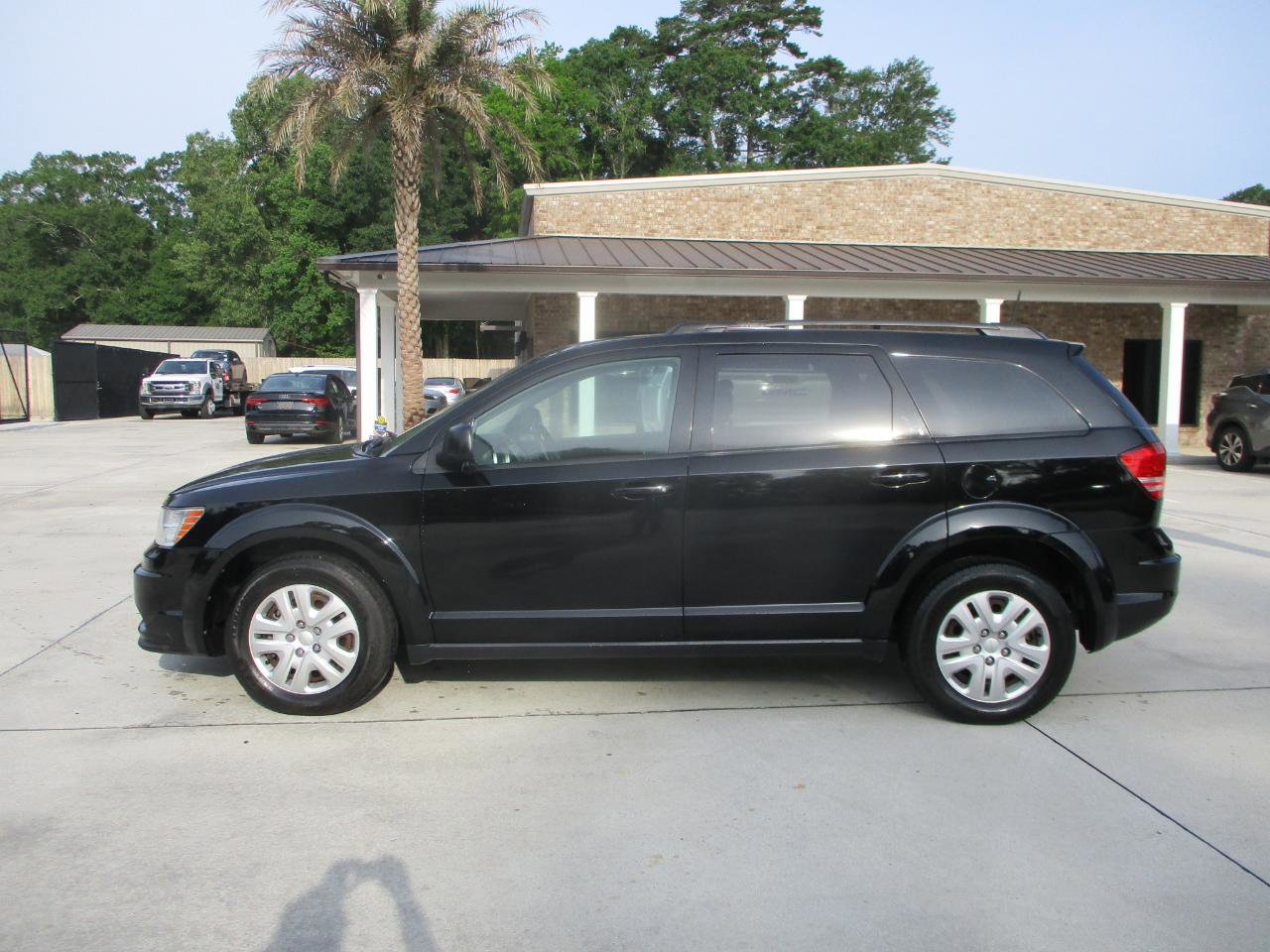 Used 2020 Dodge Journey SE FWD image 18