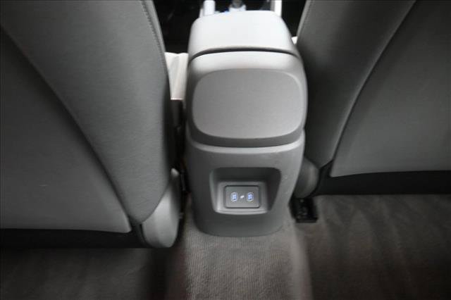Used 2024 Hyundai Elantra SEL FWD image 23