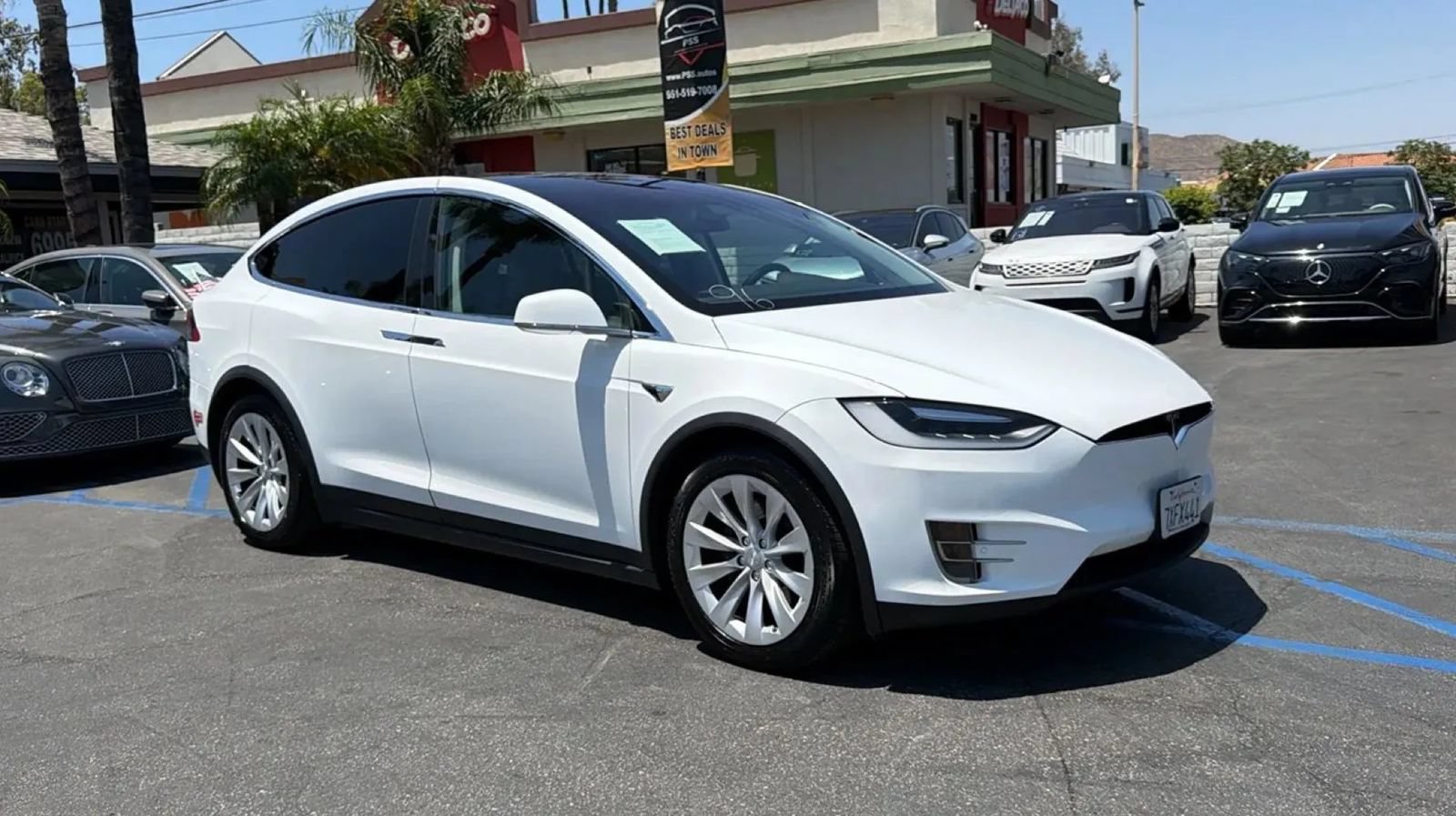 Used 2017 Tesla Model X 75D AWD/4WD image 1