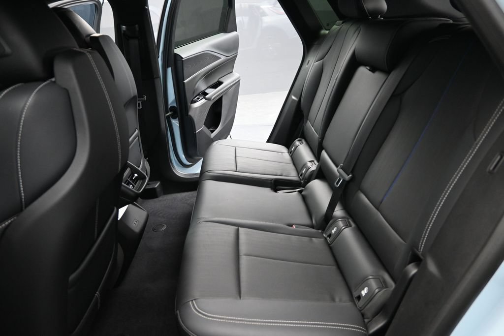 Certified 2024 Cadillac Lyriq Luxury AWD/4WD image 18