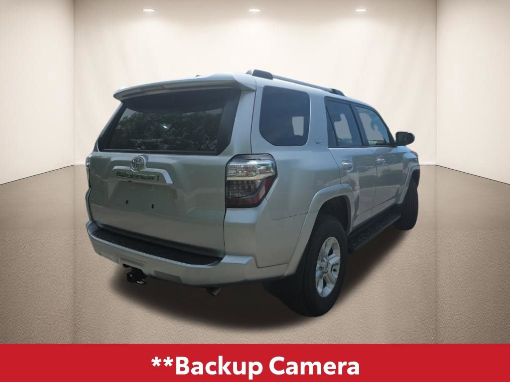 Used 2024 Toyota 4Runner SR5 AWD/4WD image 4