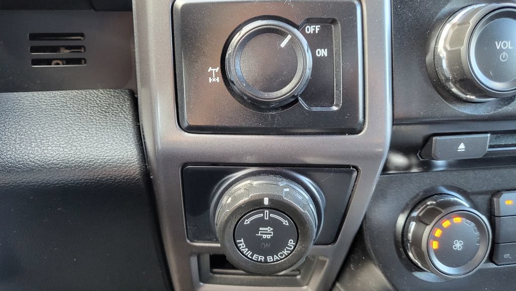 Used 2016 Ford F150 XLT w/ Equipment Group 301A Mid RWD image 37