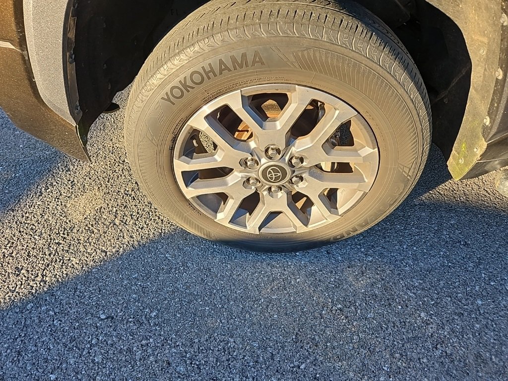 Used 2022 Toyota Tundra 1794 Edition image 14