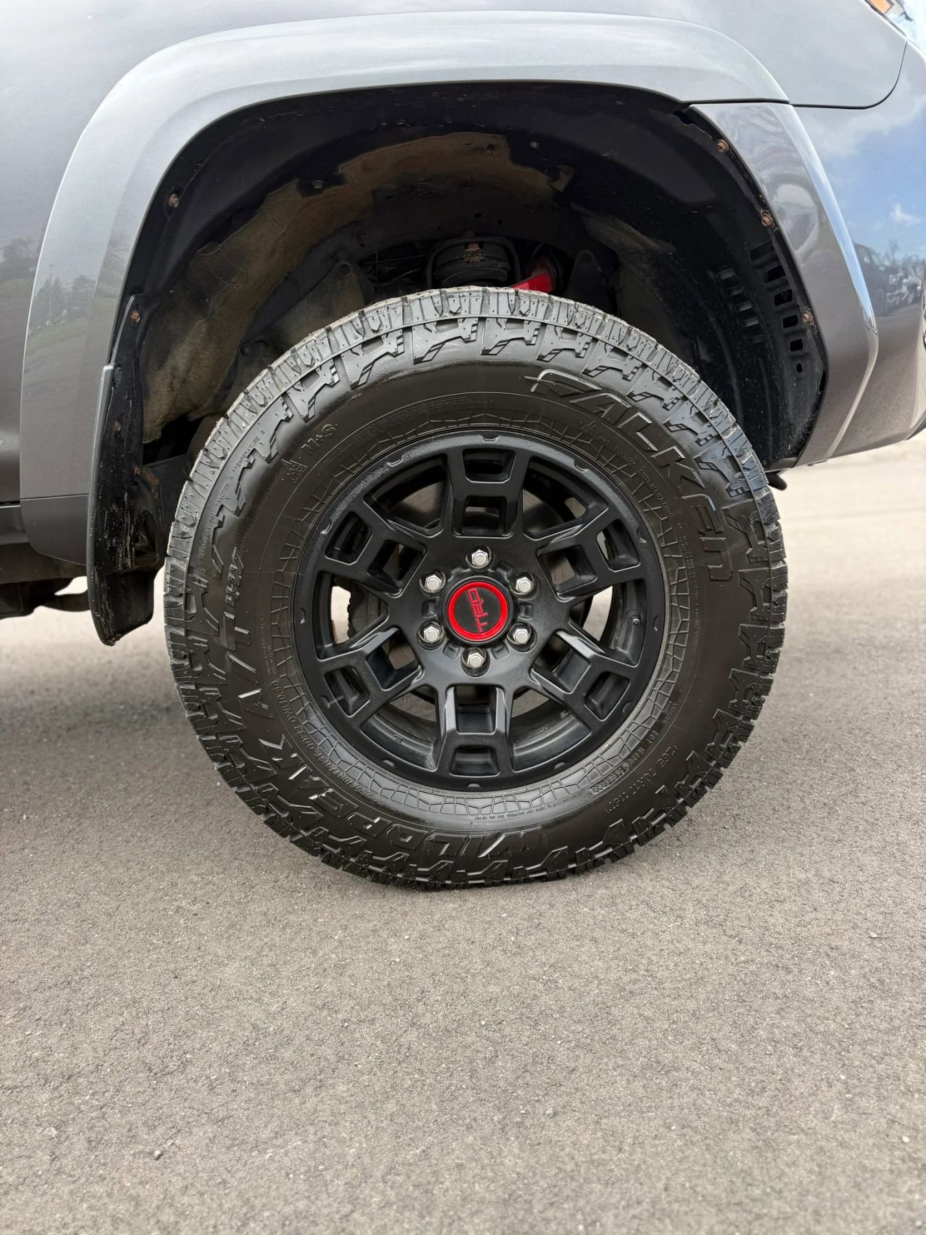 Used 2022 Toyota 4Runner SR5 AWD/4WD image 31