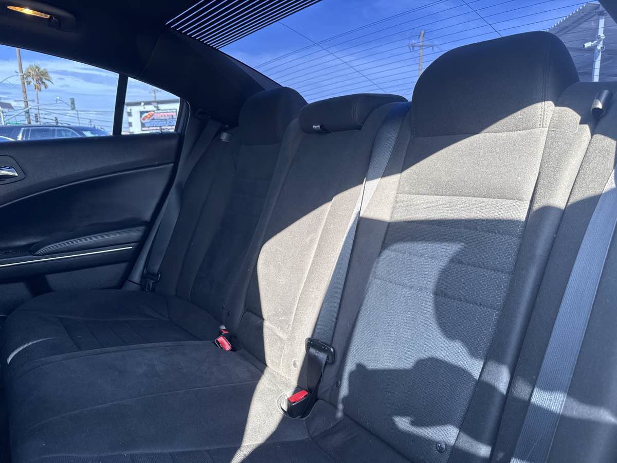 Used 2014 Dodge Charger SE RWD image 14