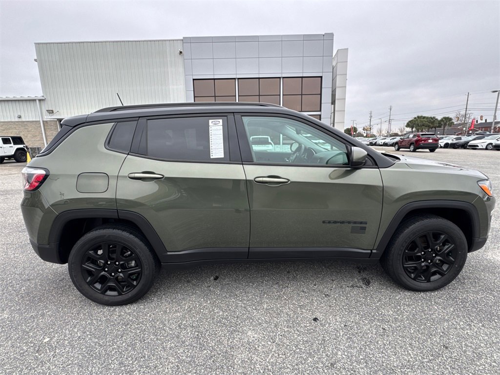 Used 2021 Jeep Compass Sport image 2