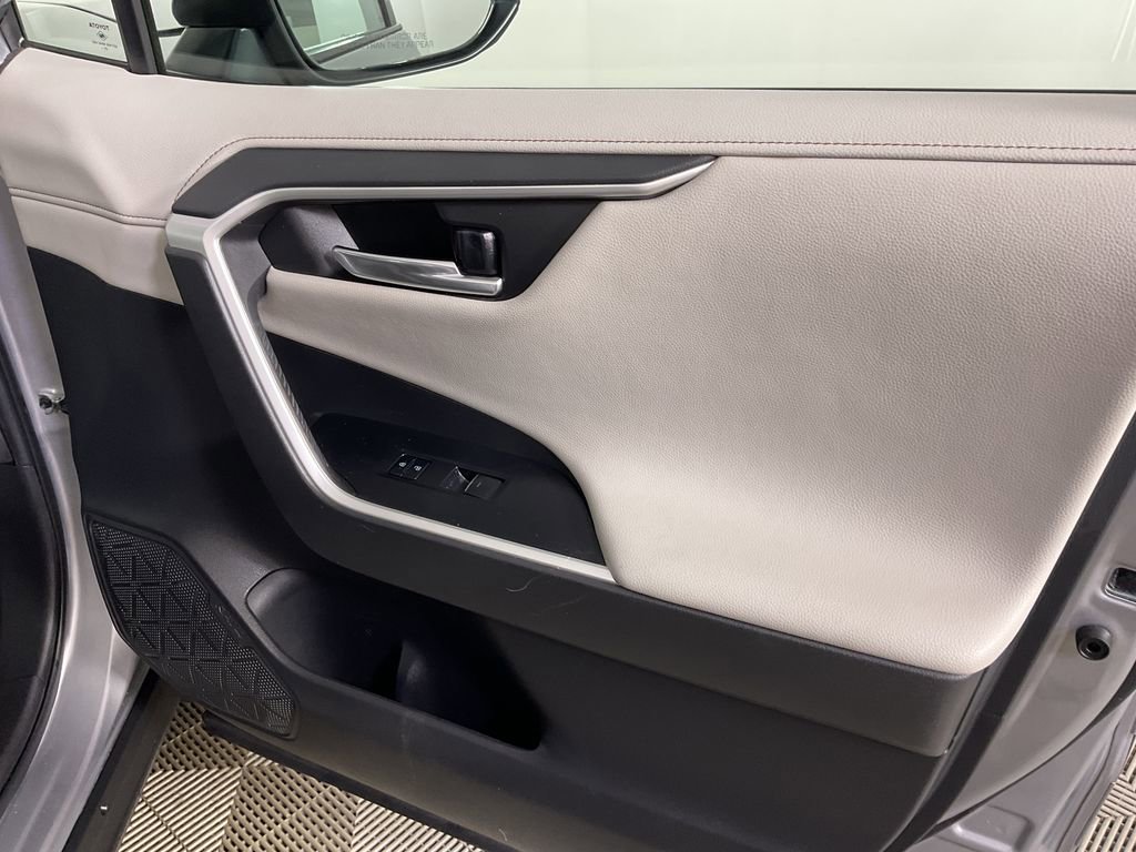 Certified 2022 Toyota RAV4 Limited image 25