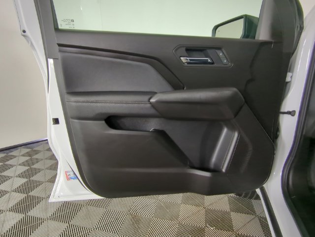 Used 2025 Chevrolet Colorado LT w/ Advanced Trailering Package AWD/4WD image 29