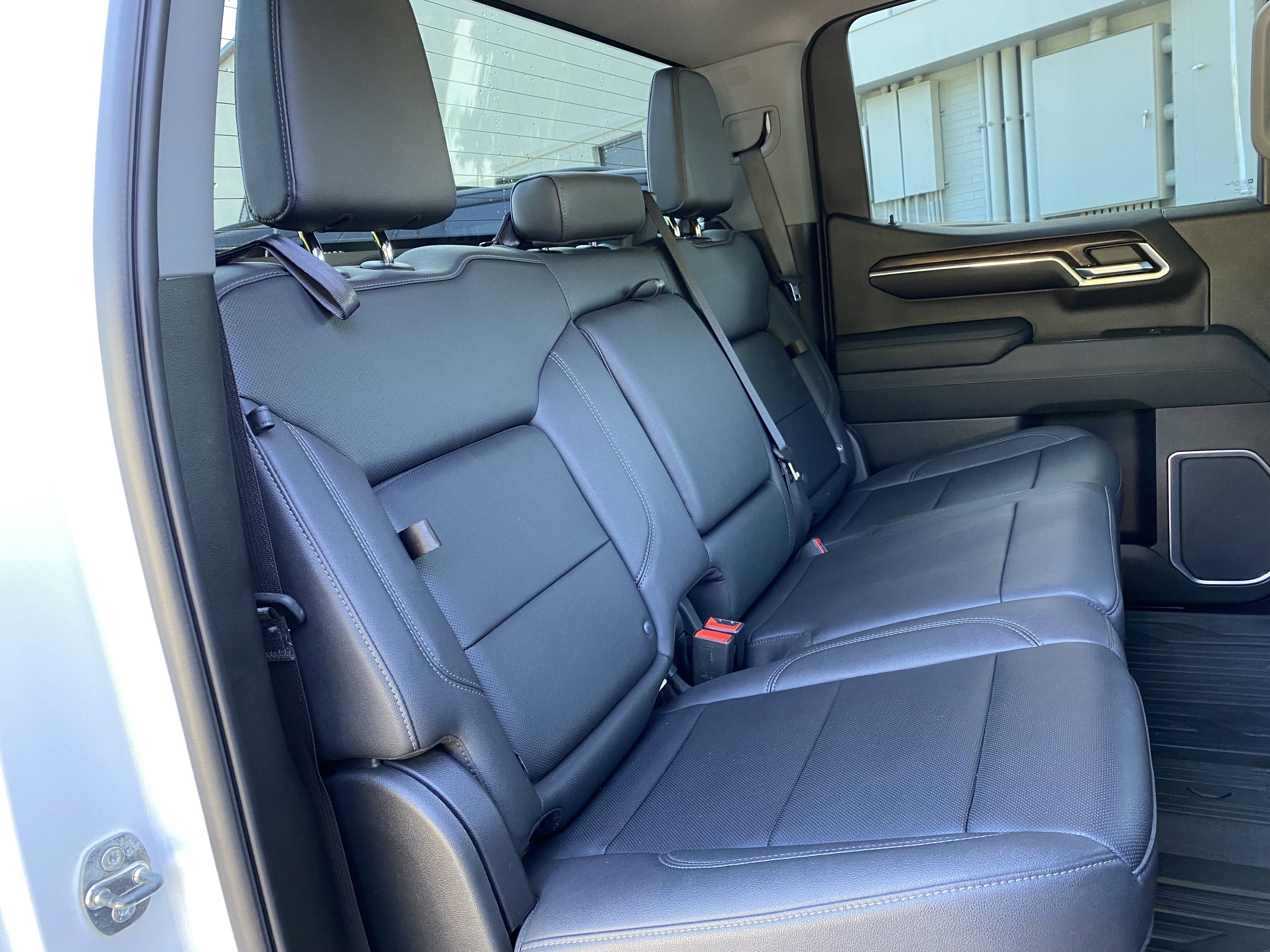 Used 2023 GMC Sierra 1500 SLT w/ SLT Premium Package AWD/4WD image 37