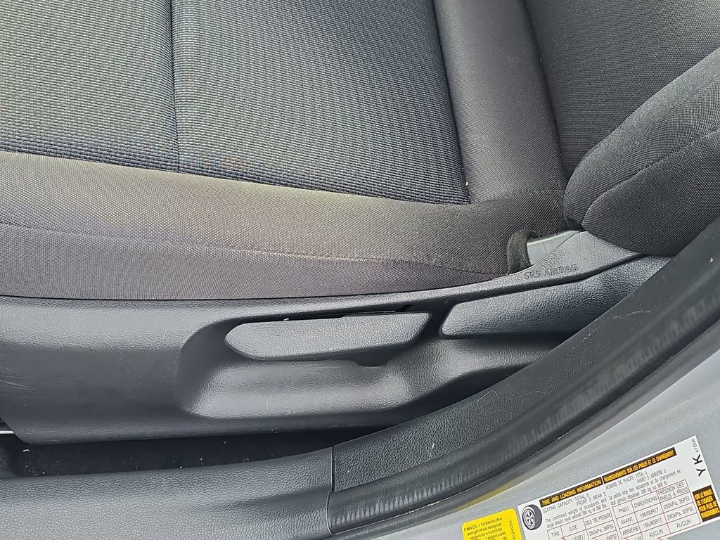 Used 2024 Toyota Prius LE image 17