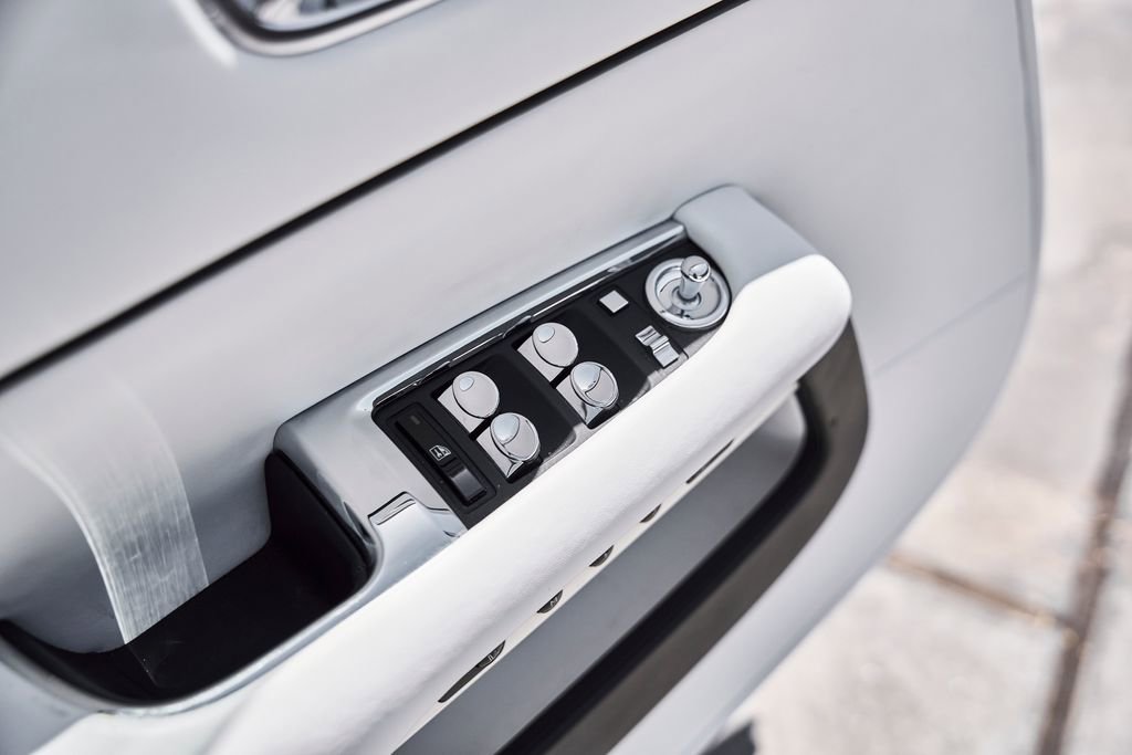 Used 2019 Rolls-Royce Wraith RWD image 29