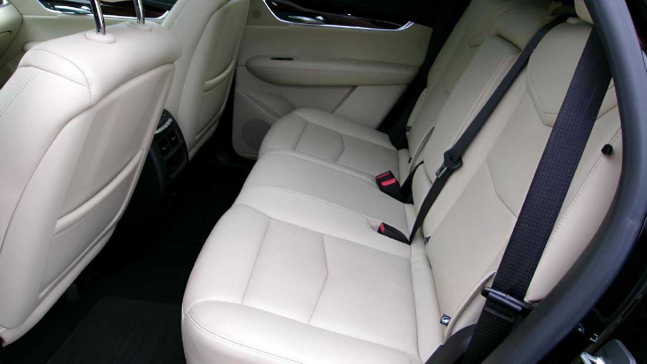 Used 2019 Cadillac XT5 Premium Luxury image 10